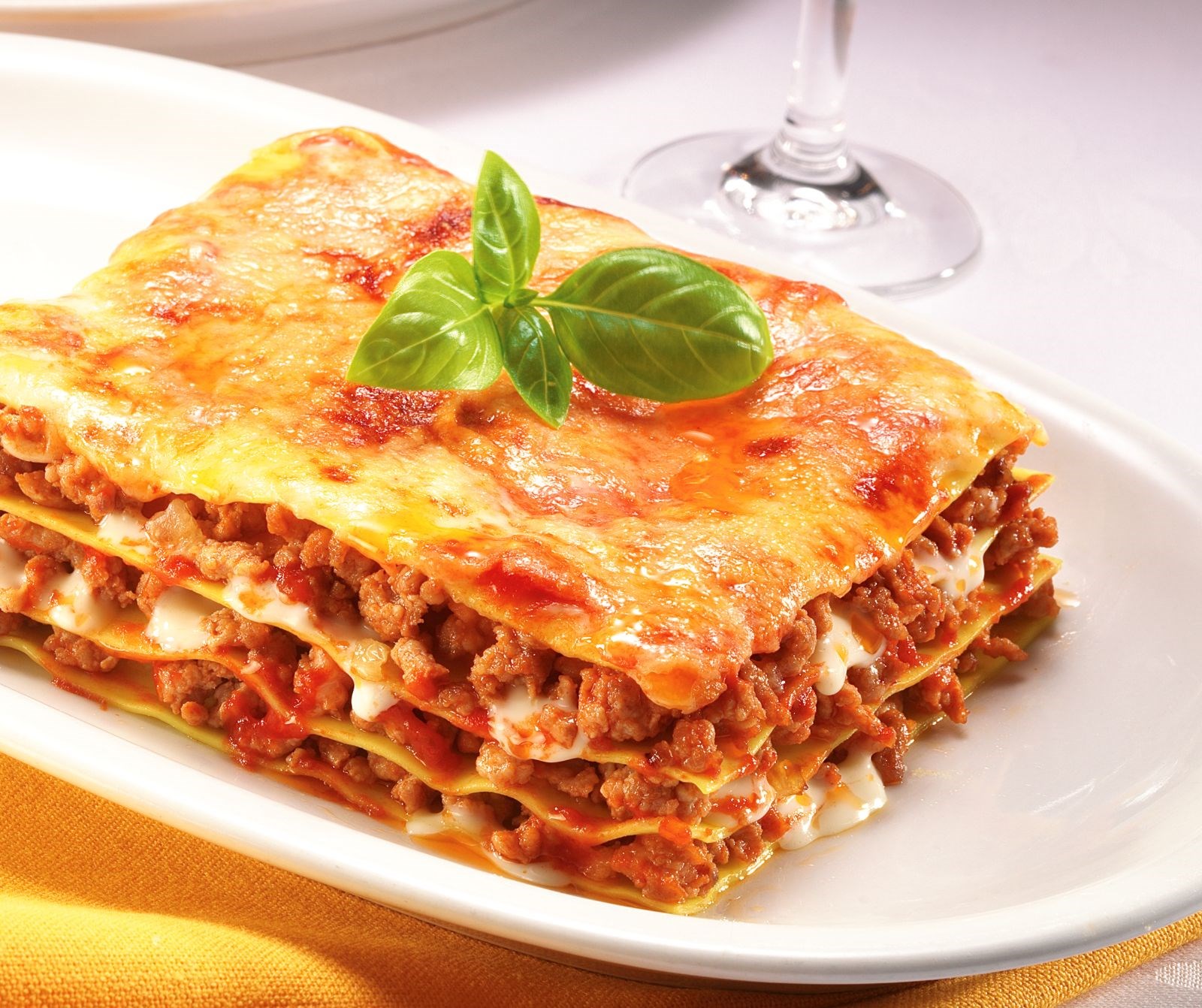 Лазанья из лаваша простые рецепты. Лазанья (Lasagne). Лазанья (Lasagna) Италии. Лазанья бешамель. Лазанья болоньезе.